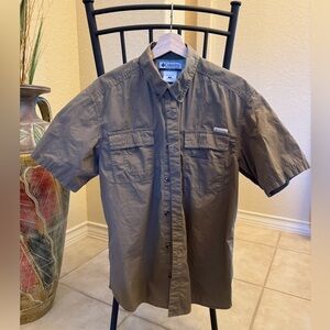 COLUMBIA SPORTSWEAR CO
Men's Short Sleeve Shirt, Olive, Size Medium